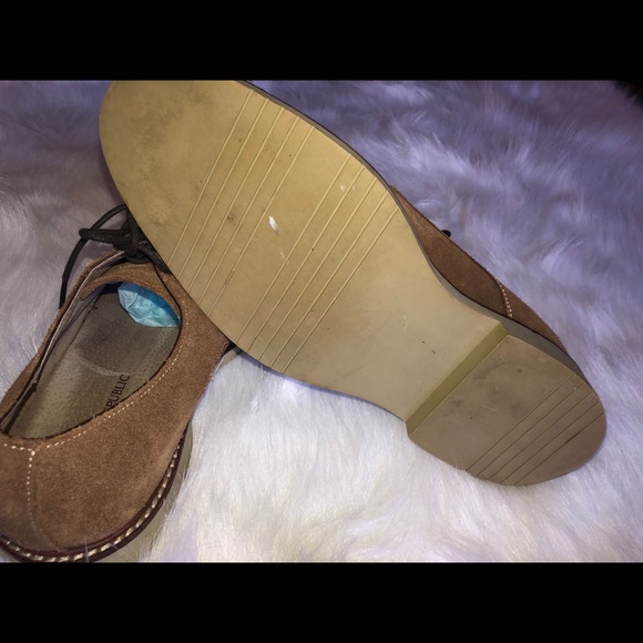 Clean casual men shoe. - Picture 6 of 7